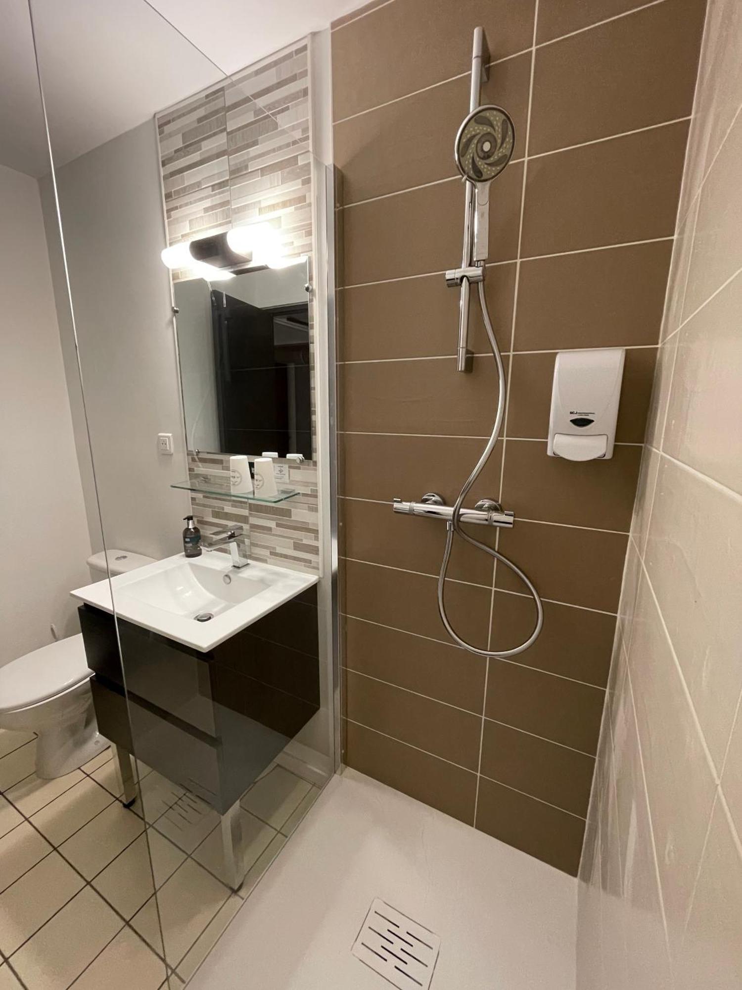 Hotel Paris Madrid Lesperon  Экстерьер фото